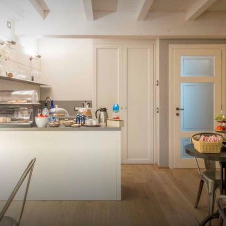 Accademia 21 Bed and Breakfast Mantova Eksteriør billede