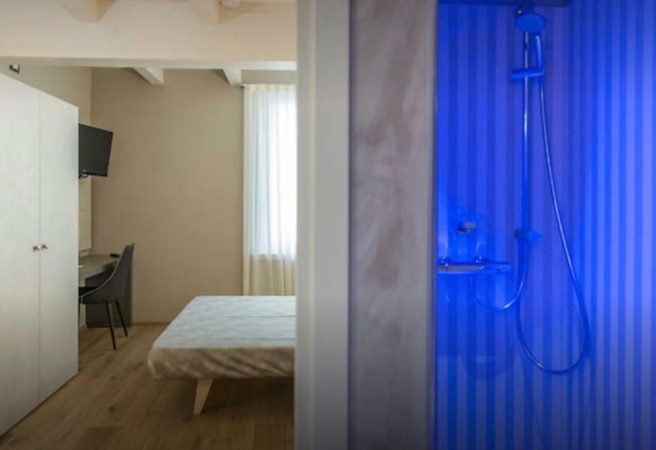 Accademia 21 Bed and Breakfast Mantova Eksteriør billede